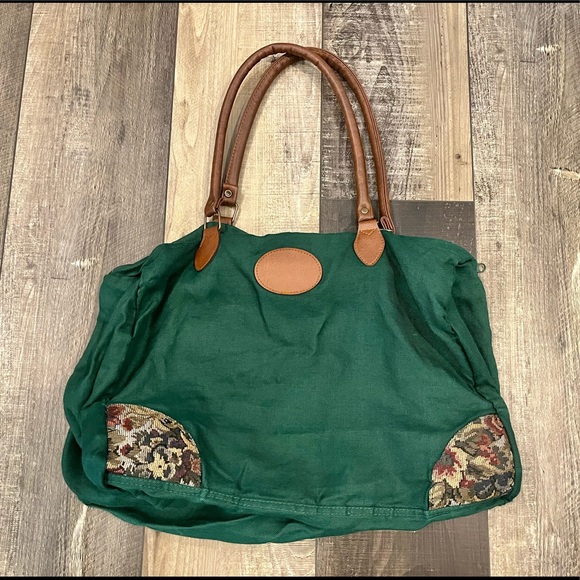 Vintage Handbags - SOLD Vintage Green & Floral Cottagecore Overnight Bag/ Small Bag